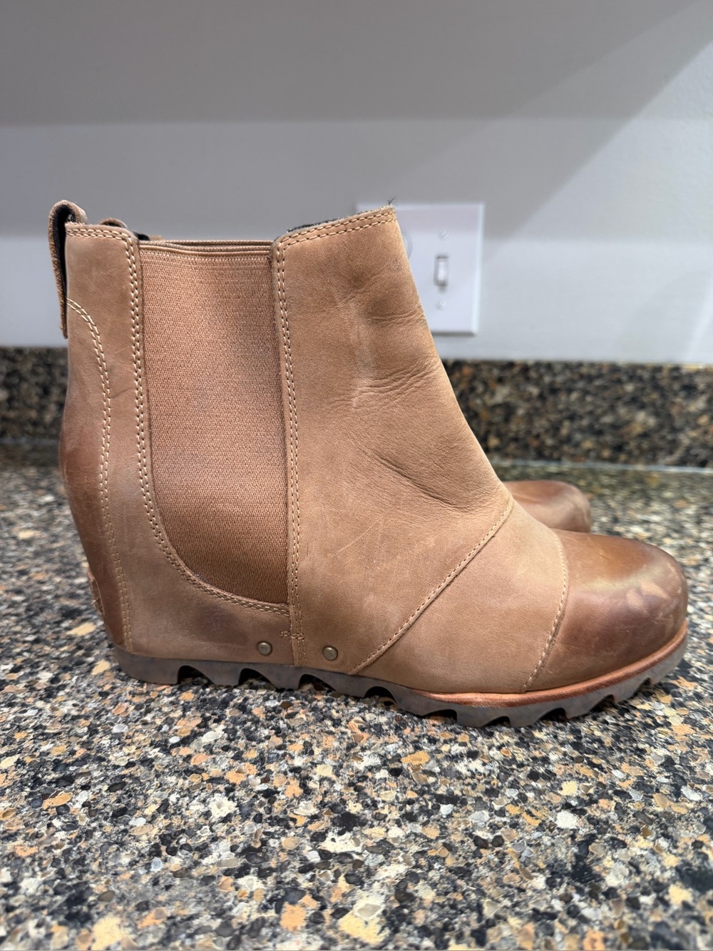 Sorel 9 Women’s Ankle Wedge Boot in Brown Leather